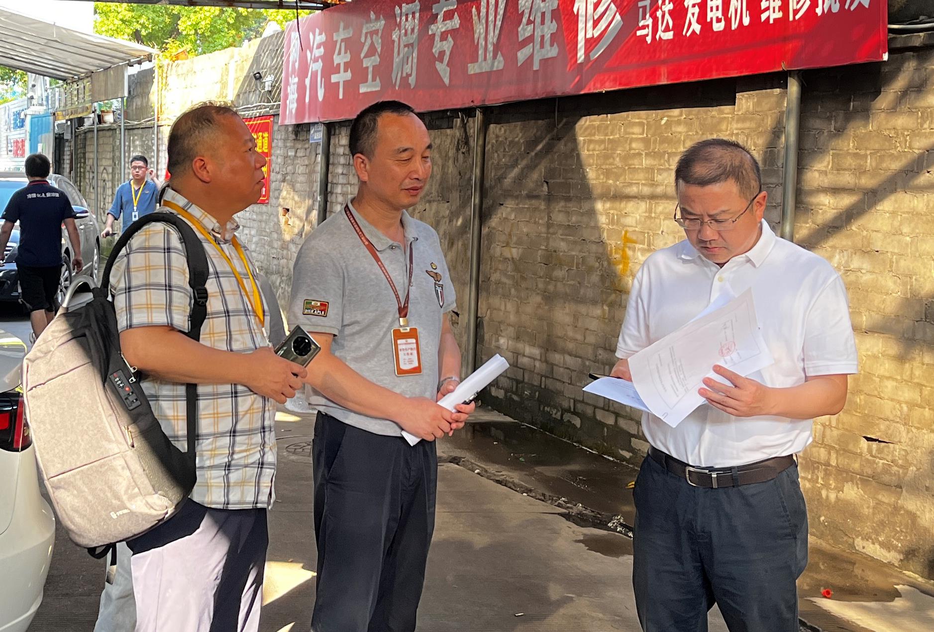 集團(tuán)黨委委員、紀(jì)委書記陳小偉帶隊檢查 面粉公司安全生產(chǎn)工作